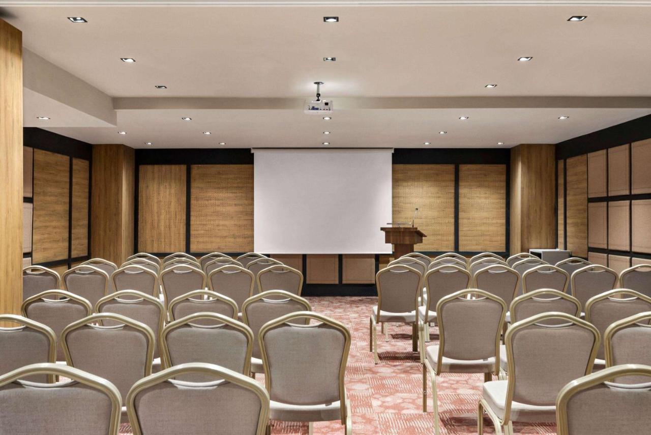 Ramada By Wyndham Erzurum Kültér fotó